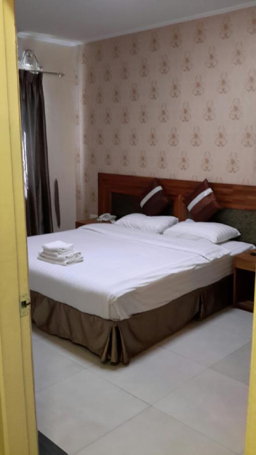 Hotel 9 Mile Yangon Exterior photo